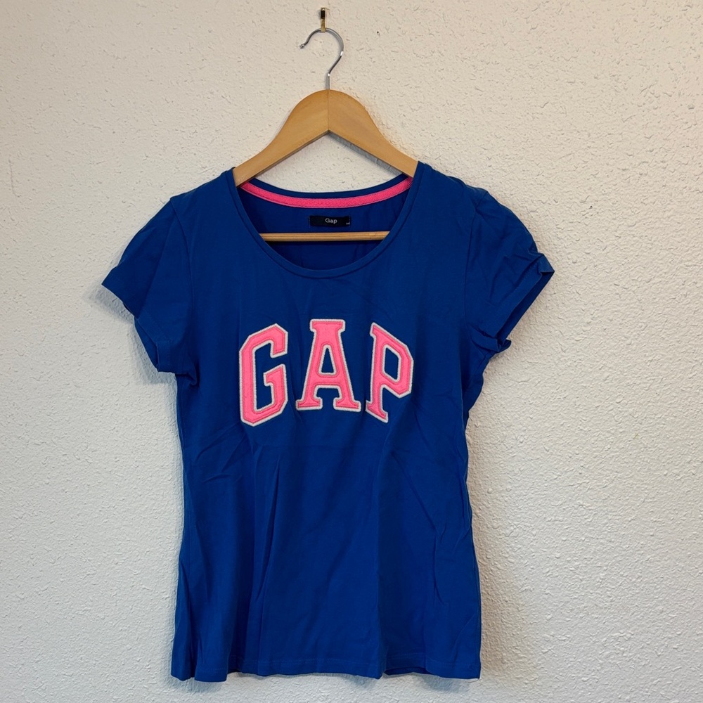 GAP Royal Blue Tee with Vibrant Pink Lettering